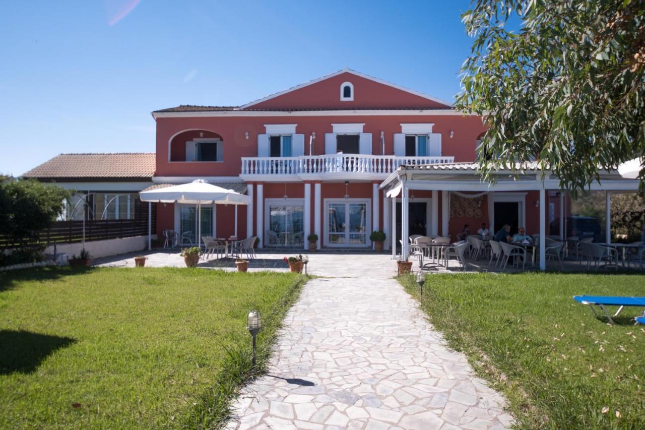 Christina Beachfront Rooms By Hotelius Petriti  Exterior photo