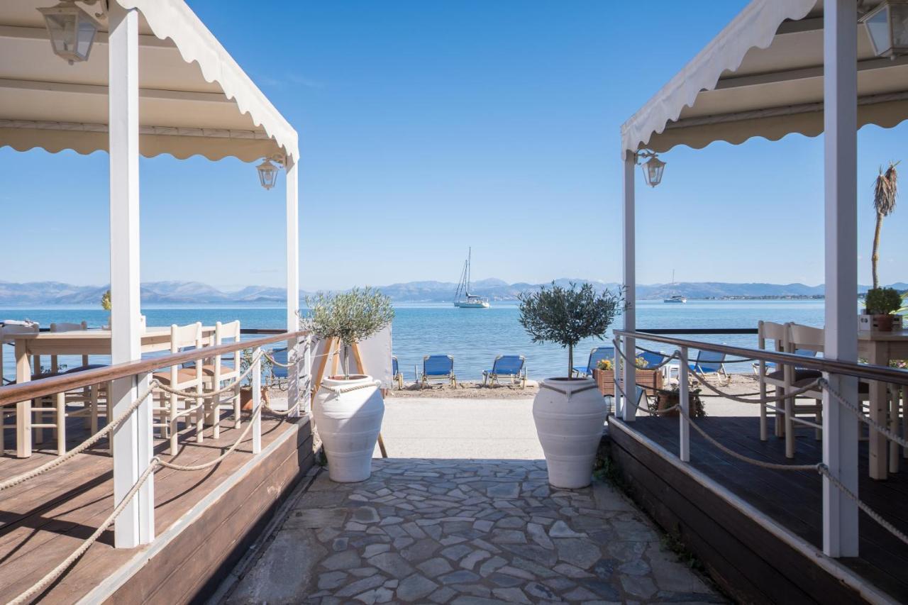 Christina Beachfront Rooms By Hotelius Petriti  Exterior photo