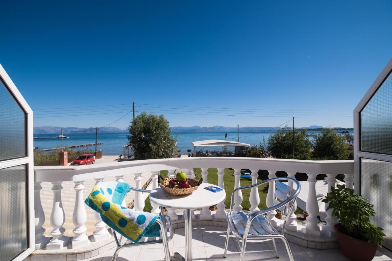 Christina Beachfront Rooms By Hotelius Petriti  Exterior photo